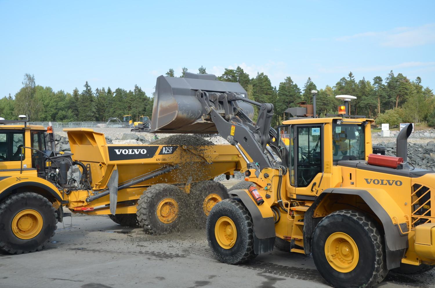 Volvo Construction Equipment & Volvo Trucks Volvo Construction Equipment & Volvo Trucks