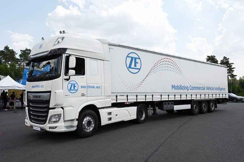Die Kombination aus eTruck und eTrailer mit AxTrax 2 dual verfügt über das neue Bremsen- und eDrive-Synergieprogramm. | Foto: QUATEX Die Kombination aus eTruck und eTrailer mit AxTrax 2 dual verfügt über das neue Bremsen- und eDrive-Synergieprogramm. | Foto: QUATEX