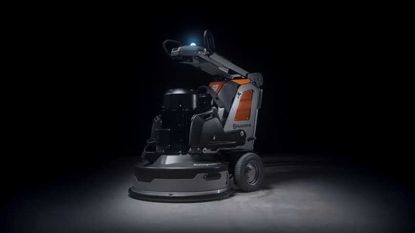 Premiere auf der bauma 2025: Der Autogrinder navigiert beim Schleifen und Polieren von Böden selbstständig. | Foto: Husqvarna Construction Premiere auf der bauma 2025: Der Autogrinder navigiert beim Schleifen und Polieren von Böden selbstständig. | Foto: Husqvarna Construction