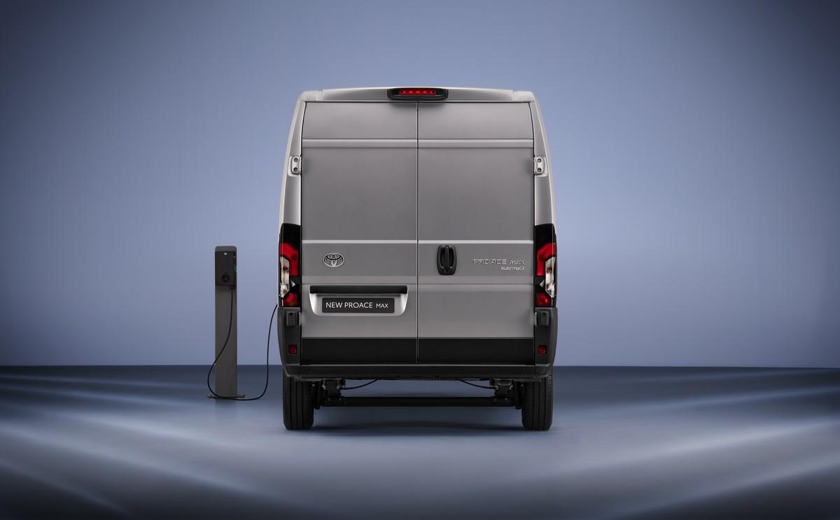 Der Proace Max kommt als Kastenwagen in drei Längen und drei Höhen sowie verschiedenen Gewichtsklassen auf die Straße. | Foto: Toyota Professional
