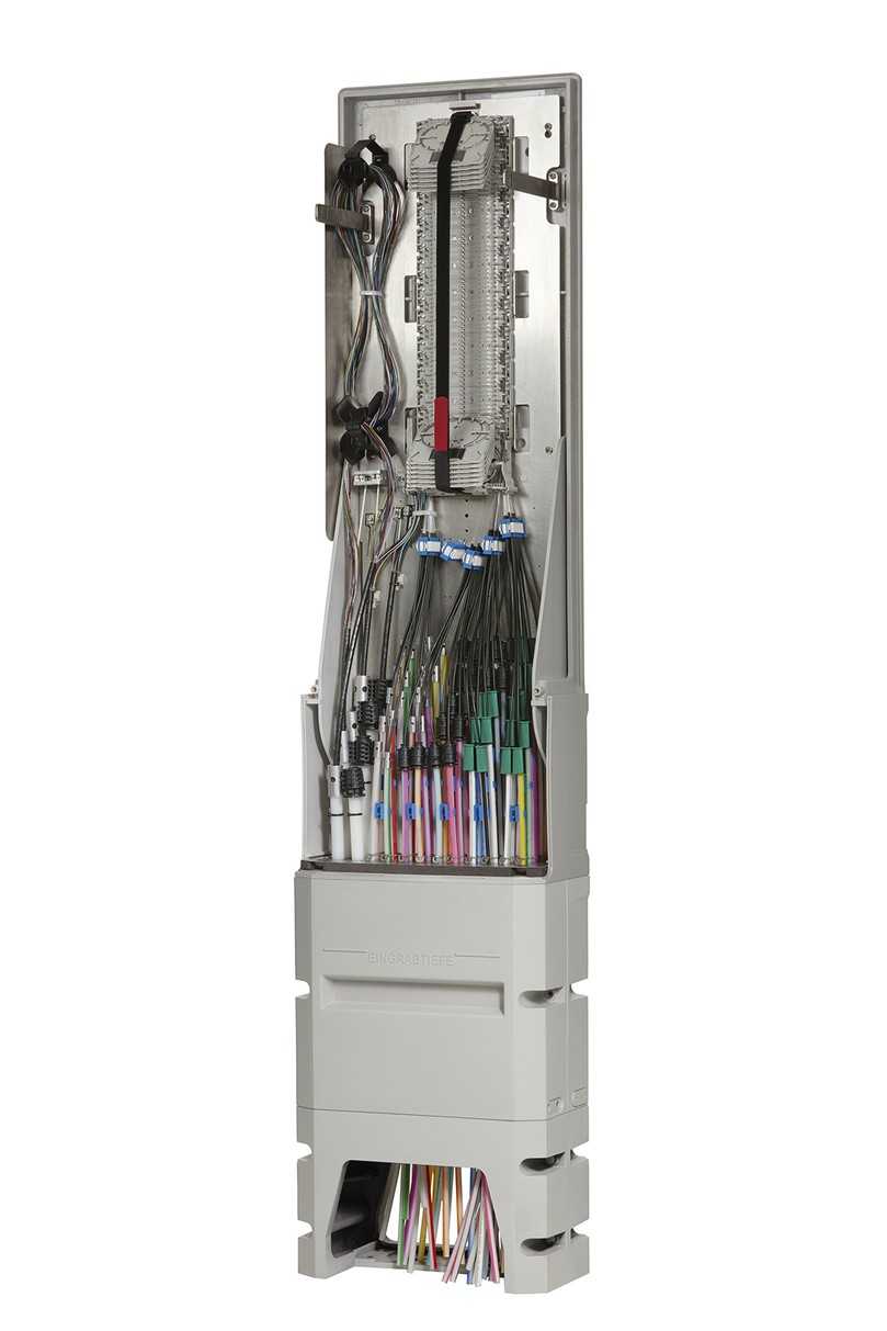 Der kompakte Glasfaser-Netzverteiler EK430 M 2.6 bietet eine kostenoptimierte Lösung für Bedarfssituationen mit begrenzten Platzverhältnissen. | Foto: Langmatz Der kompakte Glasfaser-Netzverteiler EK430 M 2.6 bietet eine kostenoptimierte Lösung für Bedarfssituationen mit begrenzten Platzverhältnissen. | Foto: Langmatz