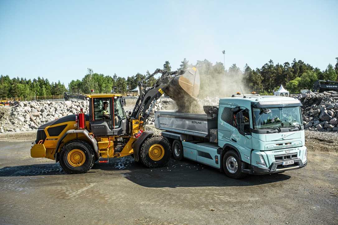 Volvo Construction Equipment stellt neue Elektro-Baumaschinen und digitale Lösungen vor Volvo Construction Equipment stellt neue Elektro-Baumaschinen und digitale Lösungen vor