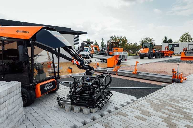Innovationen rund ums Pflastern, zum Ausprobieren auf der Musterbaustelle. | Foto: Coreum Innovationen rund ums Pflastern, zum Ausprobieren auf der Musterbaustelle. | Foto: Coreum