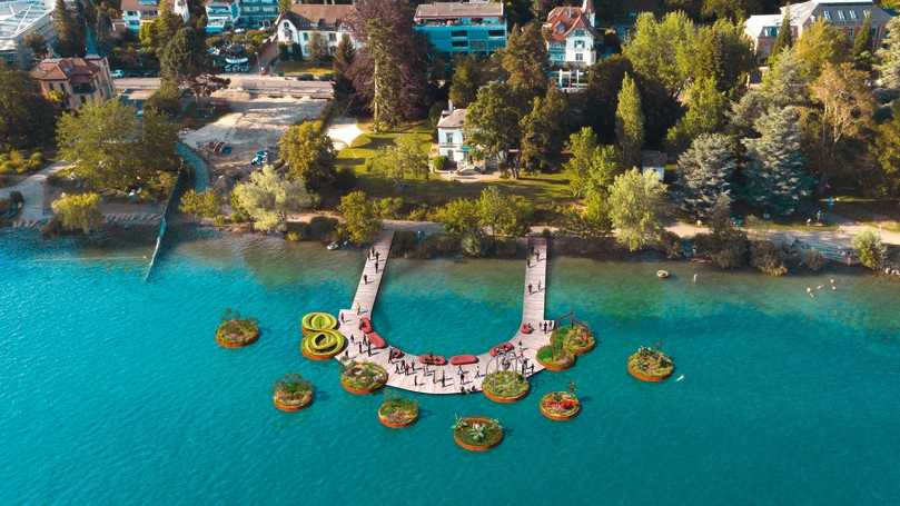 Der Schwimmende Garten ist einer von insgesamt vier Schaugärten auf dem Wasser auf der Landesgartenschau Überlingen. | Foto: Dreiseitl consulting Der Schwimmende Garten ist einer von insgesamt vier Schaugärten auf dem Wasser auf der Landesgartenschau Überlingen. | Foto: Dreiseitl consulting