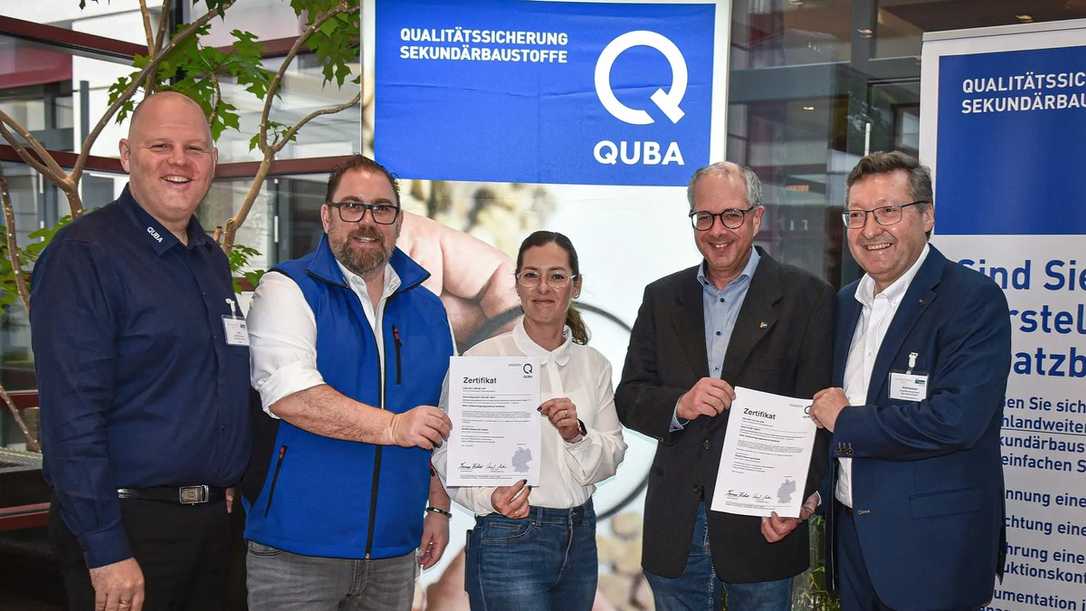 Bauer Resources GmbH Hamburg liefert qualitätsgesicherten Bodenaushub Bauer Resources GmbH Hamburg liefert qualitätsgesicherten Bodenaushub