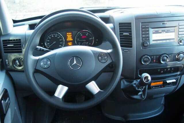 Einfache intuitive Bedienung: Ergonomisch geht der Sprinter perfekt zu Hand und Fuß. Einfache intuitive Bedienung: Ergonomisch geht der Sprinter perfekt zu Hand und Fuß.