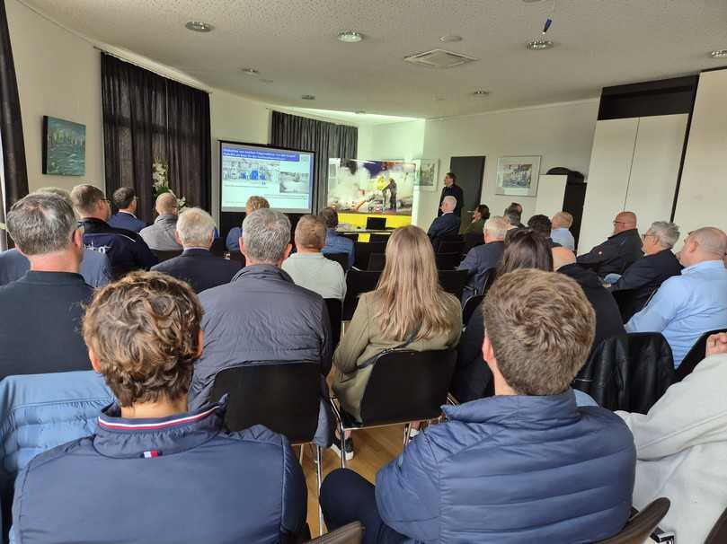 Den Auftakt der Veranstaltung machten die Fachvorträge. | Foto: A. zu Eulenburg Den Auftakt der Veranstaltung machten die Fachvorträge. | Foto: A. zu Eulenburg