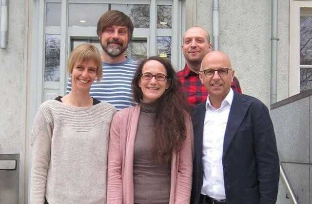 Team des Rodentizit-Forschungsprojektes (v.l.): Dr. Sabine Schäfer, Dr. Marvin Brinke, Dr. Julia Regnery, Robert Schulz, Dr. Georg Reifferscheid | Foto: Bundesanstalt für Gewässerkunde Team des Rodentizit-Forschungsprojektes (v.l.): Dr. Sabine Schäfer, Dr. Marvin Brinke, Dr. Julia Regnery, Robert Schulz, Dr. Georg Reifferscheid | Foto: Bundesanstalt für Gewässerkunde