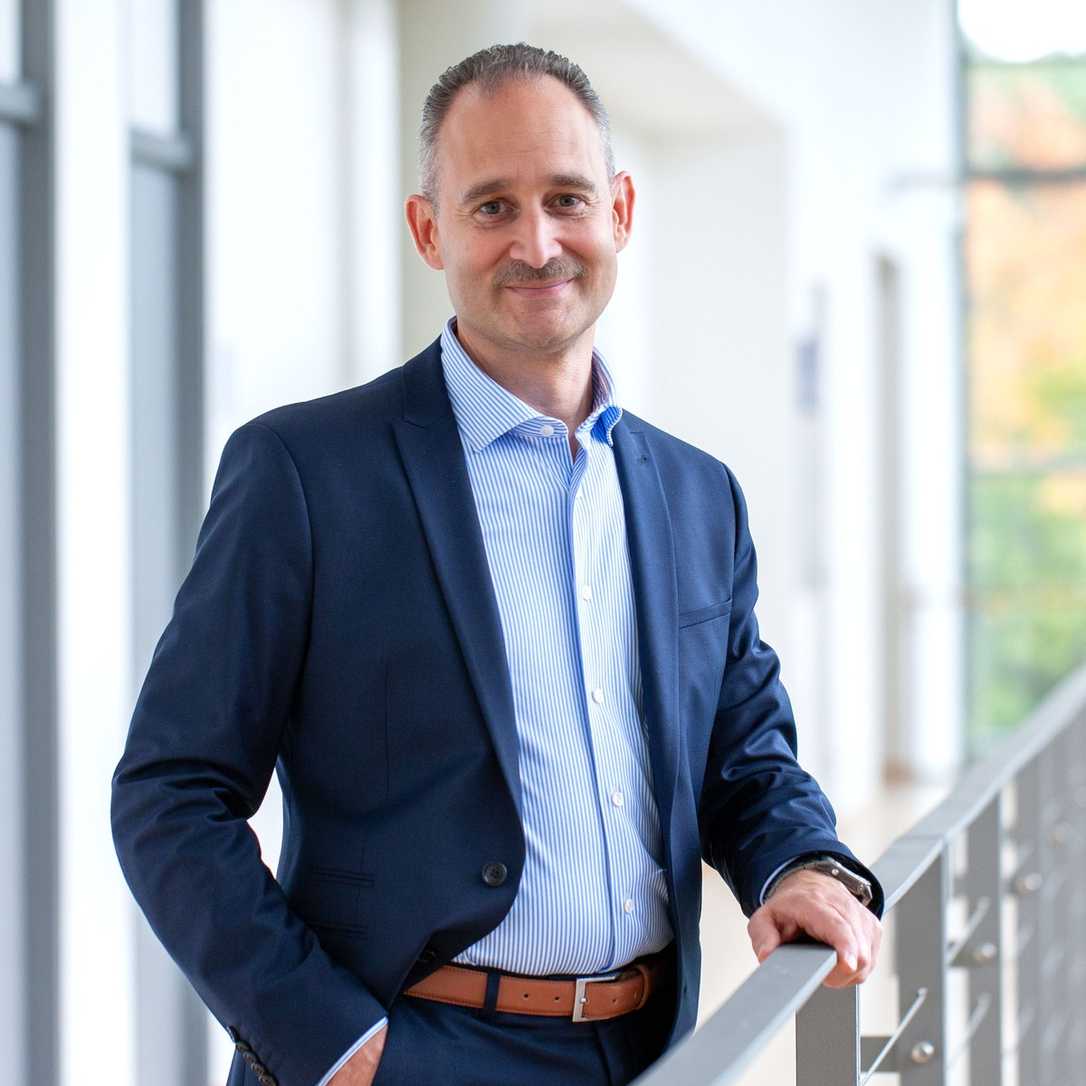 Thomas Förstner verstärkt Vorstand der Köster Holding Thomas Förstner verstärkt Vorstand der Köster Holding