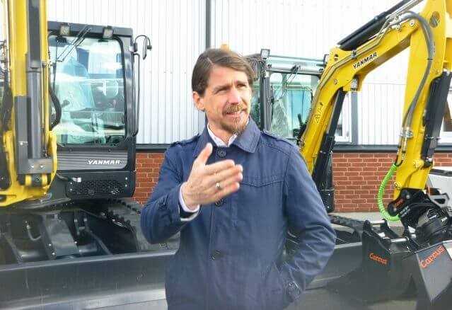 Joachim Schier, Steelwrist-Regionalleiter für Deutschland, Österreich und Schweiz, bei der Vorstellung der neuen Produkte am Hauptsitz in Sollentuna (Schweden). Joachim Schier, Steelwrist-Regionalleiter für Deutschland, Österreich und Schweiz, bei der Vorstellung der neuen Produkte am Hauptsitz in Sollentuna (Schweden).