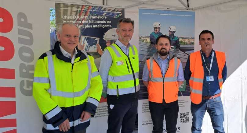 Das Retrofit-Konzept geht auch auf der Baustelle auf: (v.l.n.r.) Michel Denis, Präsident und CEO der Manitou Group, Olivier Colleau, Präsident der Kiloutou Group, Adrien Vacherand, Outdoor Rentals Manager France bei Bouygues Construction Matériel, und David Deslots, Projektleiter bei Equans France. | Foto: Manitou Das Retrofit-Konzept geht auch auf der Baustelle auf: (v.l.n.r.) Michel Denis, Präsident und CEO der Manitou Group, Olivier Colleau, Präsident der Kiloutou Group, Adrien Vacherand, Outdoor Rentals Manager France bei Bouygues Construction Matériel, und David Deslots, Projektleiter bei Equans France. | Foto: Manitou