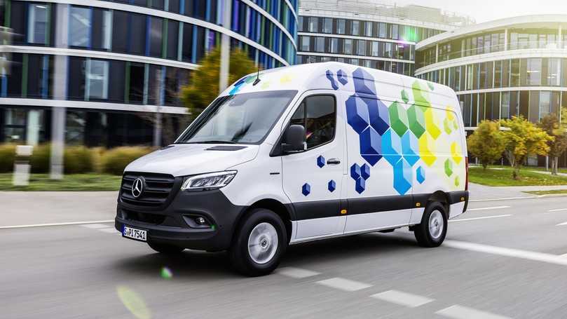 Als Kastenwagen mit langem Radstand verfügt der eSprinter über 14 m3 Ladevolumen. | Foto: Mercedes, QUATEX Als Kastenwagen mit langem Radstand verfügt der eSprinter über 14 m3 Ladevolumen. | Foto: Mercedes, QUATEX