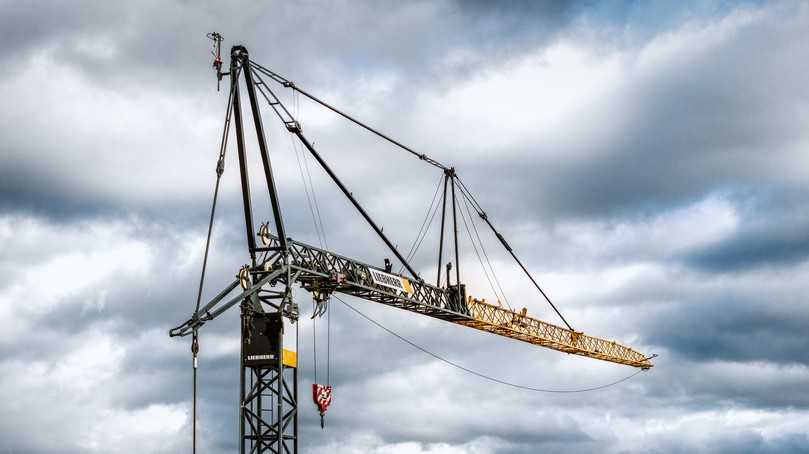 Die Schnelleinsatzkrane aus der K-Baureihe sind mit neuen Bedienerassistenzsystemen ausgerüstet. Die sorgen zum Beispiel für ein pendelfreies Anheben der Last ohne Schrägzug und ermöglichen teilautomatisierte Hübe. | Foto: Liebherr Die Schnelleinsatzkrane aus der K-Baureihe sind mit neuen Bedienerassistenzsystemen ausgerüstet. Die sorgen zum Beispiel für ein pendelfreies Anheben der Last ohne Schrägzug und ermöglichen teilautomatisierte Hübe. | Foto: Liebherr