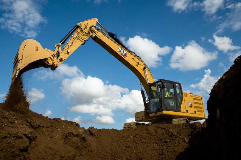 Prototyp auf der bauma 2022: Cat 320 electric Kettenbagger mit 22 t Einsatzgewicht und 320 kWh-Batterie mit 600 V. | Foto: Caterpillar/Zeppelin Prototyp auf der bauma 2022: Cat 320 electric Kettenbagger mit 22 t Einsatzgewicht und 320 kWh-Batterie mit 600 V. | Foto: Caterpillar/Zeppelin