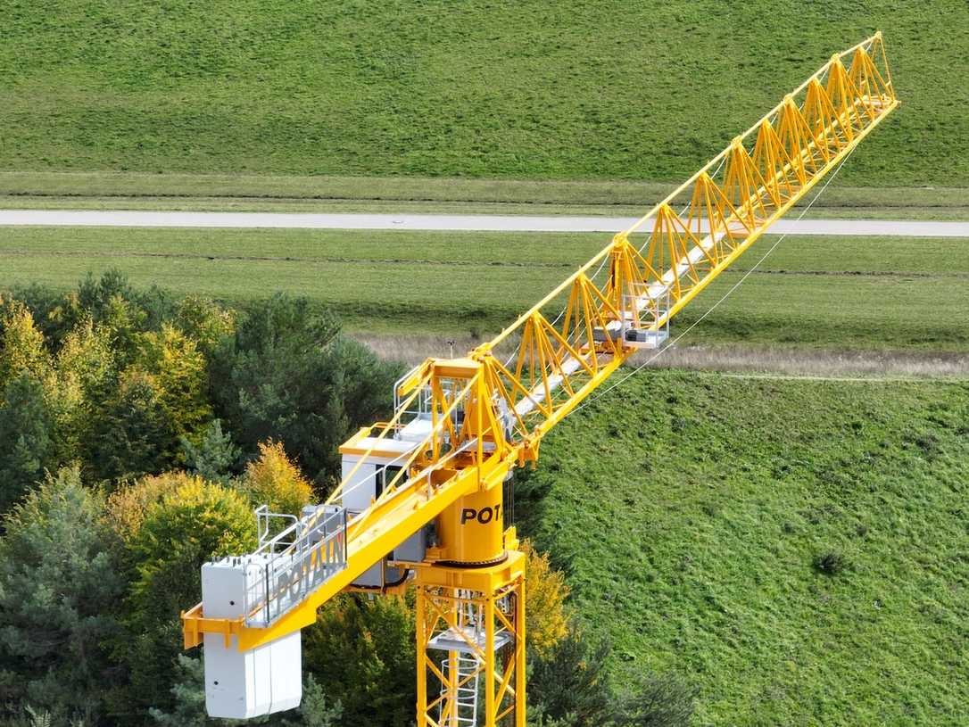 Bauma 2022: Manitowoc stellt Turmdrehkran für beengte Bausituationen vor. Bauma 2022: Manitowoc stellt Turmdrehkran für beengte Bausituationen vor.