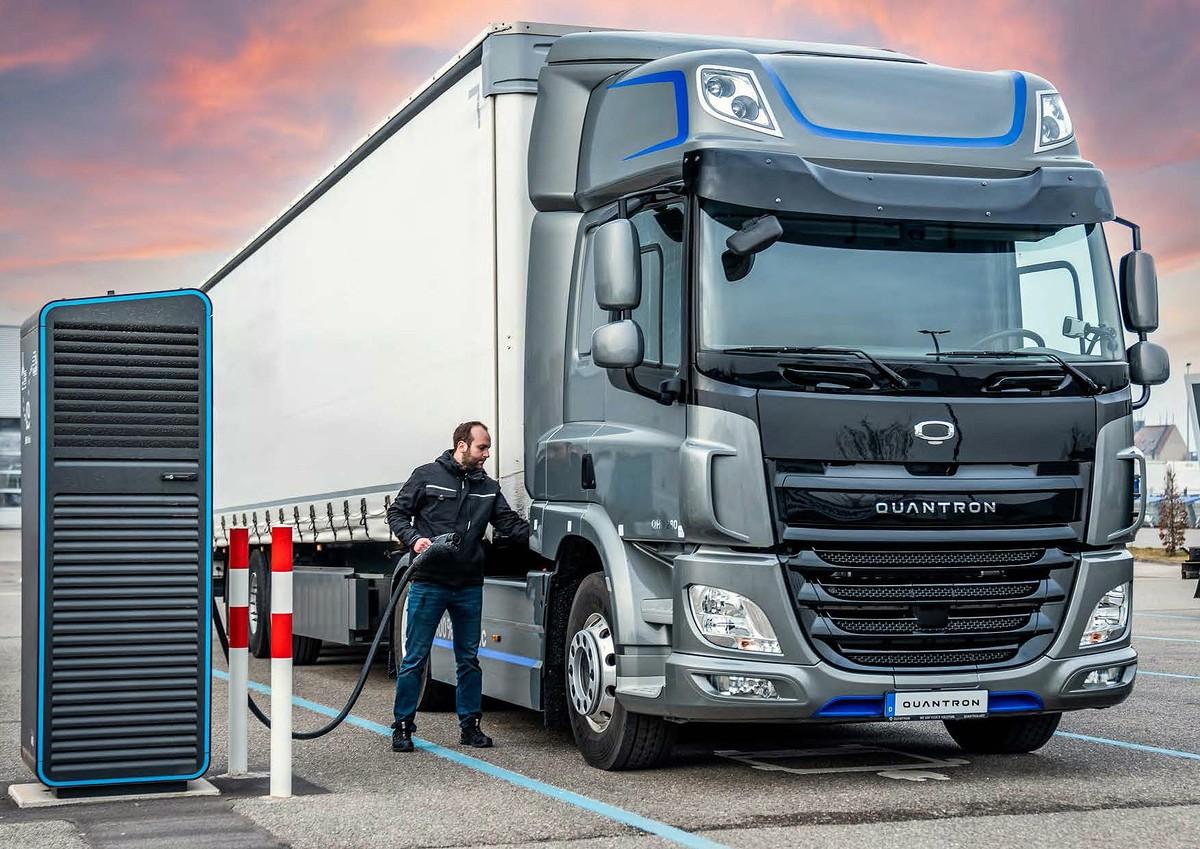Die 280 kWh großen Akkus sind beim Schnelladen mit 150 kW Gleichstrom-Ladeleistung nach 2 h wieder komplett aufgeladen. | Foto: Quantron AG Die 280 kWh großen Akkus sind beim Schnelladen mit 150 kW Gleichstrom-Ladeleistung nach 2 h wieder komplett aufgeladen. | Foto: Quantron AG