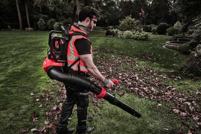 Die ergonomische Konstruktion soll für guten Tragekomfort sorgen. | Foto: Milwaukee Die ergonomische Konstruktion soll für guten Tragekomfort sorgen. | Foto: Milwaukee