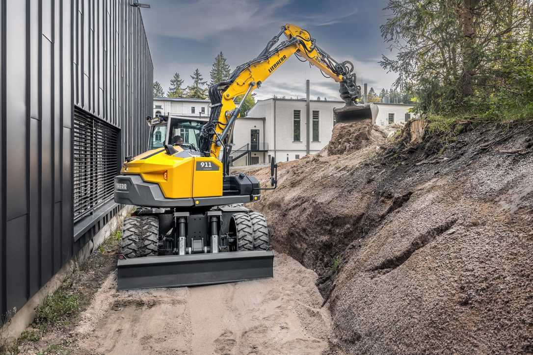 Liebherr präsentiert neue Kompaktbagger A 909 & A 911 Liebherr präsentiert neue Kompaktbagger A 909 & A 911