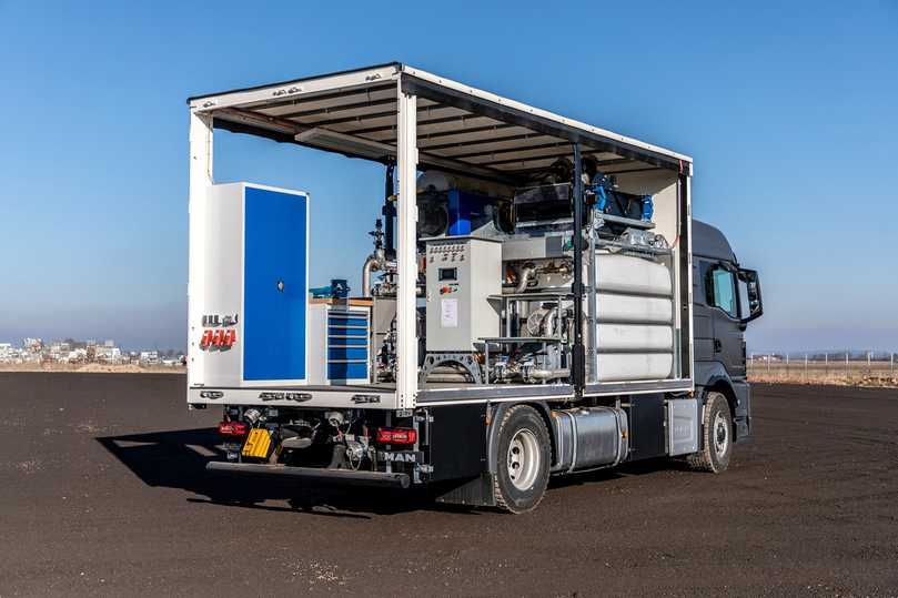 Im Inneren des Mudlceaner Trucks leistet die Recyclinganlage die gesamte Aufbereitung des Bohrschlamms - jetzt auch als Abroller zu haben. | Foto: Max Wild Im Inneren des Mudlceaner Trucks leistet die Recyclinganlage die gesamte Aufbereitung des Bohrschlamms - jetzt auch als Abroller zu haben. | Foto: Max Wild