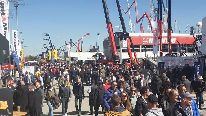 bauma 2025: Besucher aus mehr als 200 Ländern sowie 3.601 Ausstellern aus 57 Nationen. | Foto: B_I MEDIEN/hin bauma 2025: Besucher aus mehr als 200 Ländern sowie 3.601 Ausstellern aus 57 Nationen. | Foto: B_I MEDIEN/hin