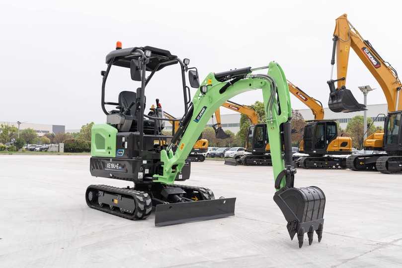 Im August 2024 hat XCMG die ersten fünf Elektro-Minibagger XE19U-E nach Deutschland geliefert. | Foto: XCMG Im August 2024 hat XCMG die ersten fünf Elektro-Minibagger XE19U-E nach Deutschland geliefert. | Foto: XCMG