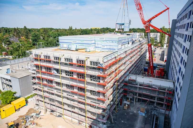 Der Erweiterungsbau des Universitätsklinikums Halle wurde in Modulbauweise realisiert – ein wichtiger Trend der nächsten Jahre. | Foto: Cadolto Der Erweiterungsbau des Universitätsklinikums Halle wurde in Modulbauweise realisiert – ein wichtiger Trend der nächsten Jahre. | Foto: Cadolto
