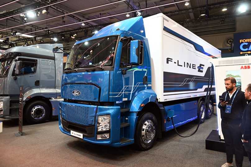 Ford F-Line E 6x2-Kofferfahrzeug | Foto: QUATEX Ford F-Line E 6x2-Kofferfahrzeug | Foto: QUATEX